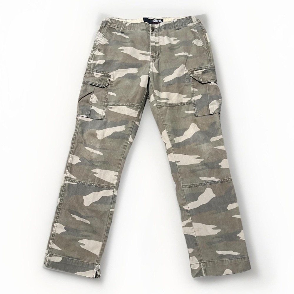 IRON CO. Army Camouflage Men's Straight Cargo Pants Size 33x32 Hunting